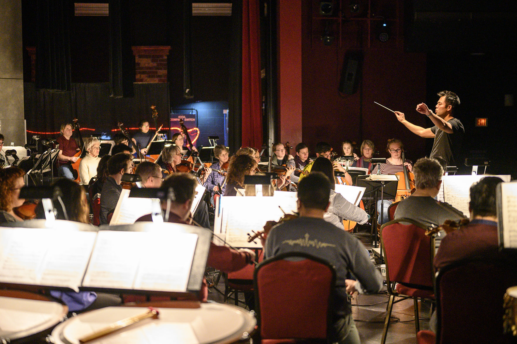 ANik and Orchestra- Image courtesy of Frank Cone Photography.jpg